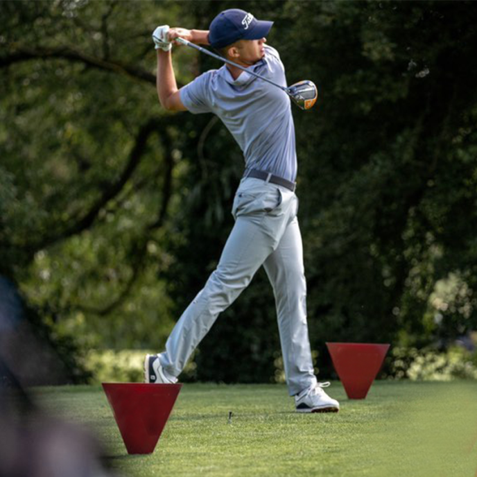 5f4d739ea7e7bf9e429775e1 Demi 1